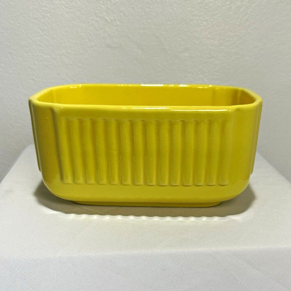 Haeger Pottery 225 Planter in vibrant yellow-Midcentury Planter